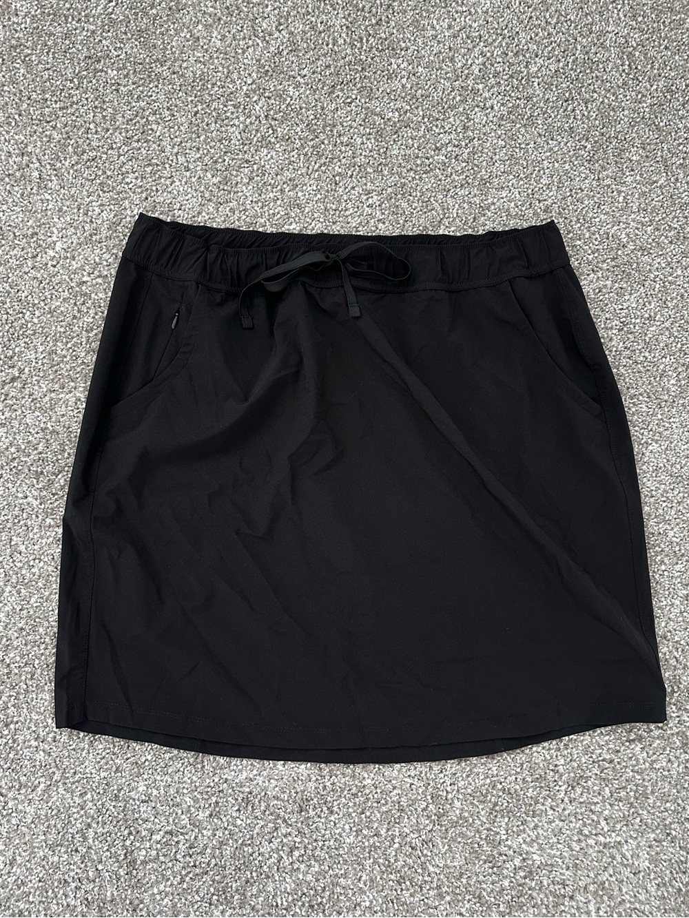 Janela Bay Knee-Length Travel Active Skirt